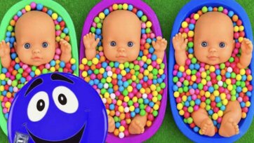 Baby Dolls Playing with Colorful Surprise Balls - Learn Colors for Kids